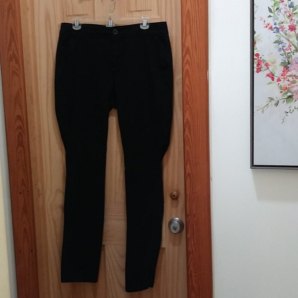 3 for $25 ❤️Old Navy Sweetheart pants